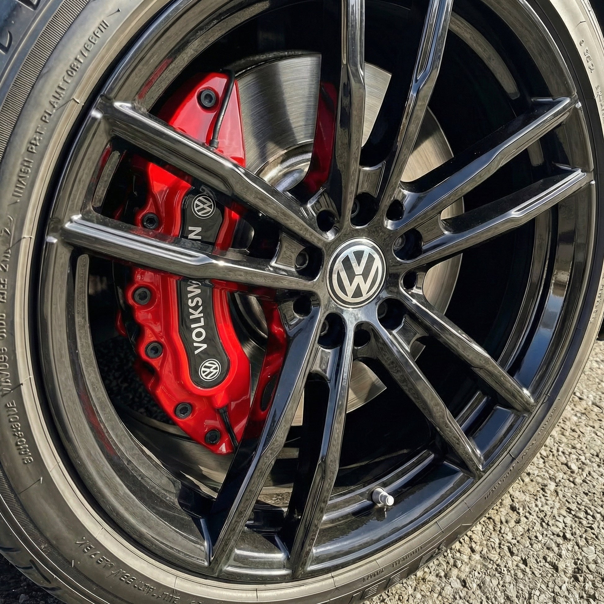 Volkswagen Performance Brake Caliper Covers – Universal Fit – Red brake caliper covers by AutoMontra