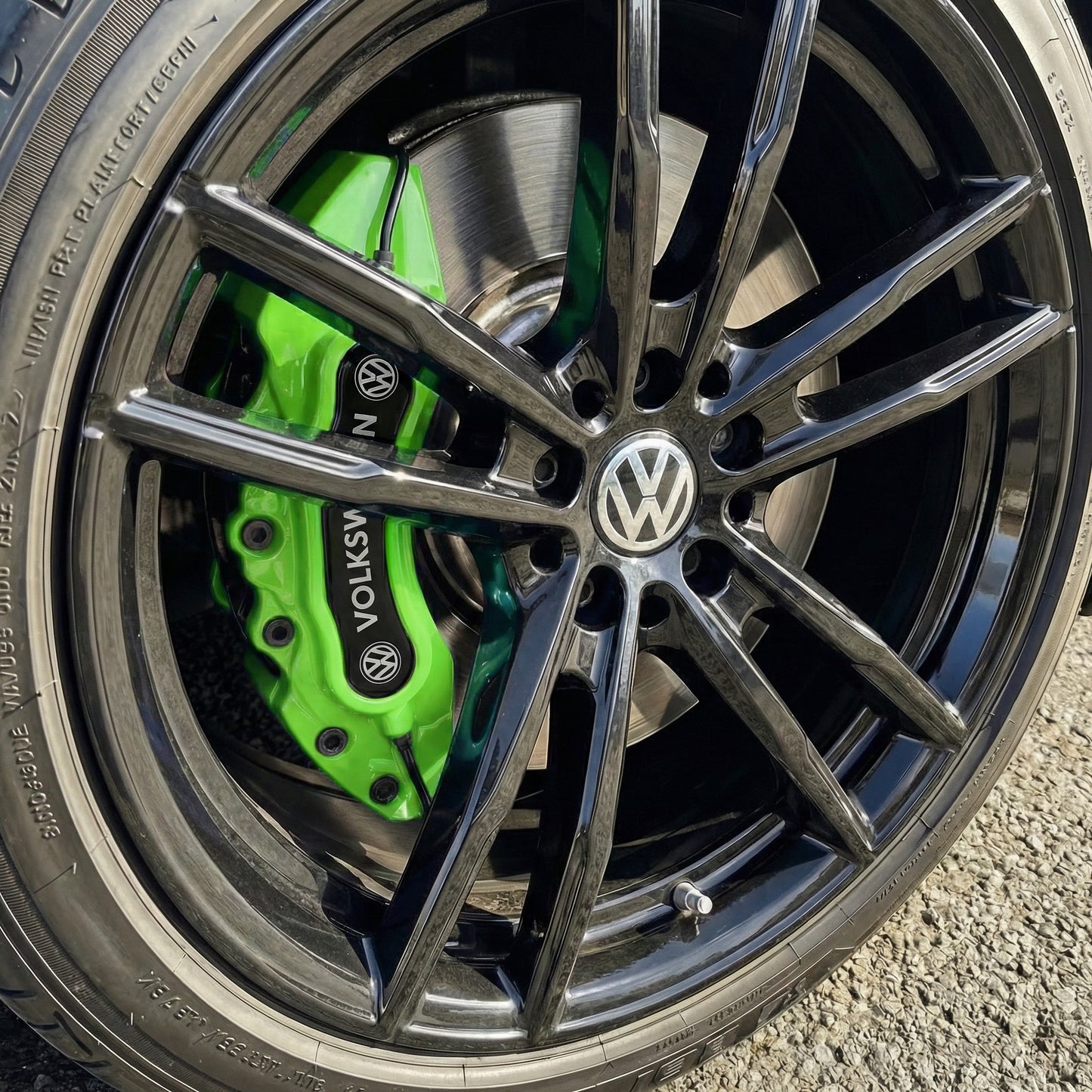 Volkswagen Performance Brake Caliper Covers – Universal Fit – Green brake caliper covers by AutoMontra
